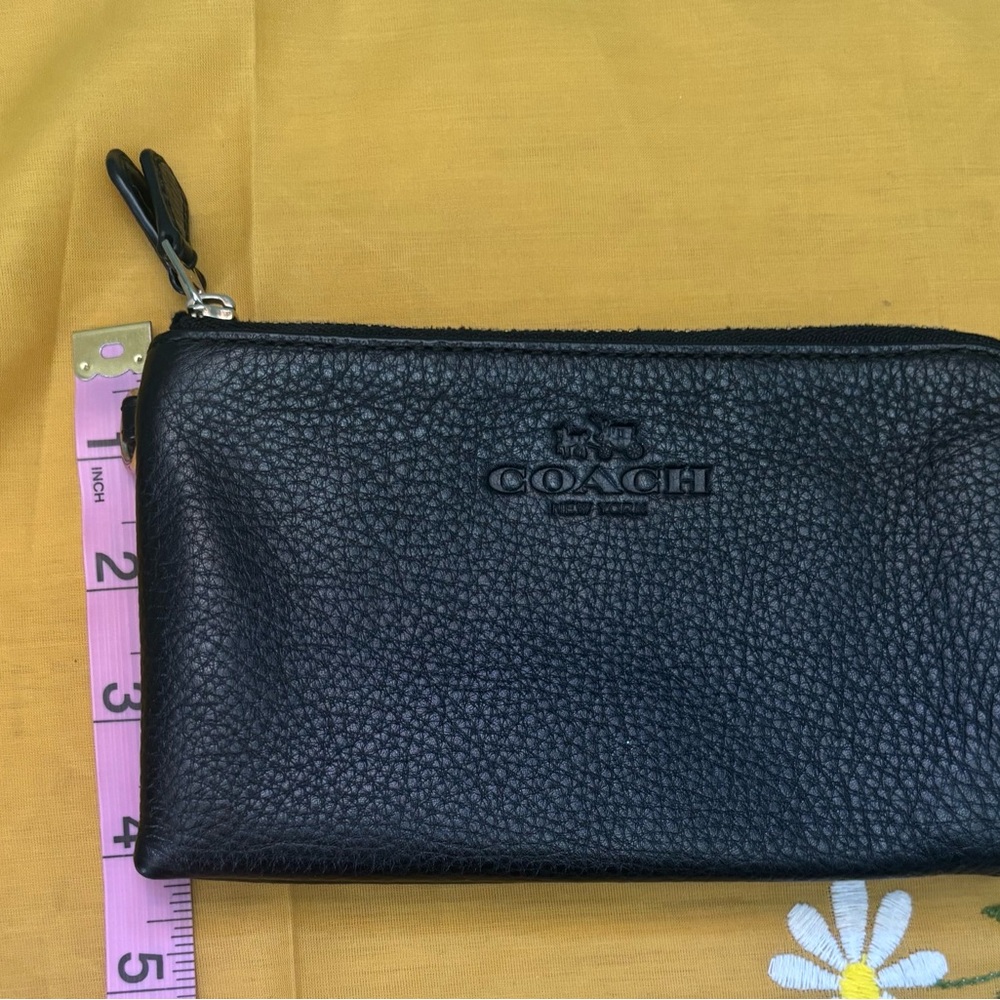 Coach Double zip Wallet - Picture 5 of 8